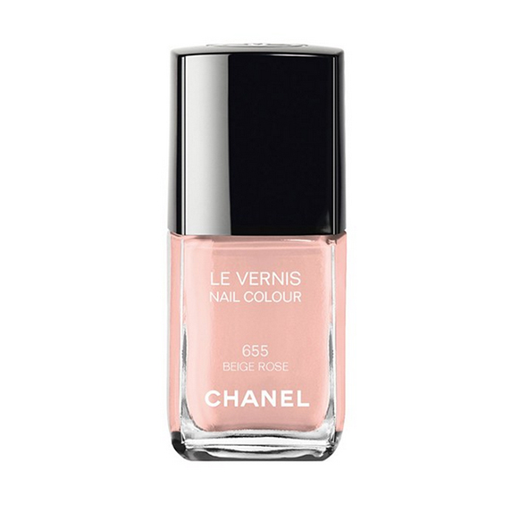 Chanel Le Vernis Nail Colour in Beige Rose