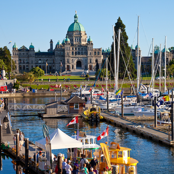 The 10 Warmest Places To Retire In Canada Slice