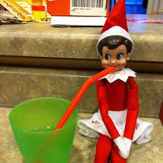 24 Genius Elf on the Shelf Ideas Just in Time for the Holidays - Slice
