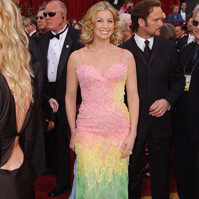 Red Carpet Fails: The Worst Oscar Dresses of All Time - Slice