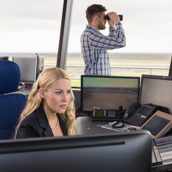 air traffic controller salary in america