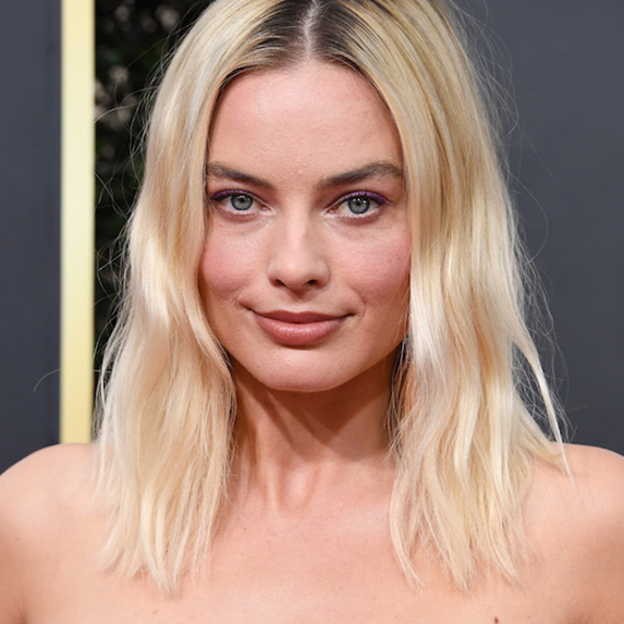 Margot Robbie attends the 77th Annual Golden Globe Awards at The Beverly Hilton Hotel on January 05, 2020 in Beverly Hills, California.