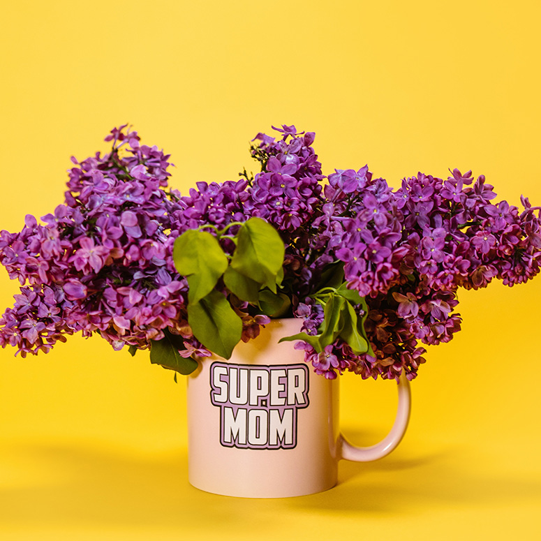Pink super mom mug with purple flowers