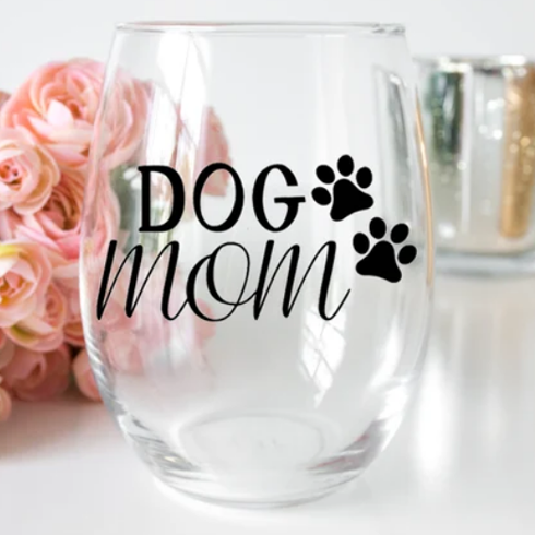 Dog Mom wine glass