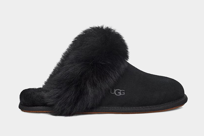 Black UGG sis slippers