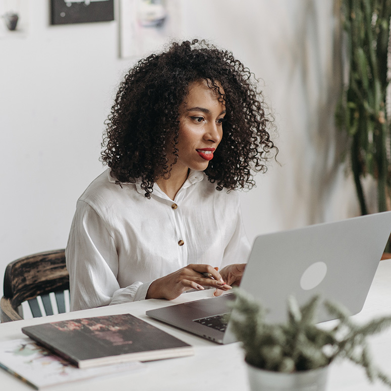 10 Career Tips for Women of Colour in the Workplace - Slice