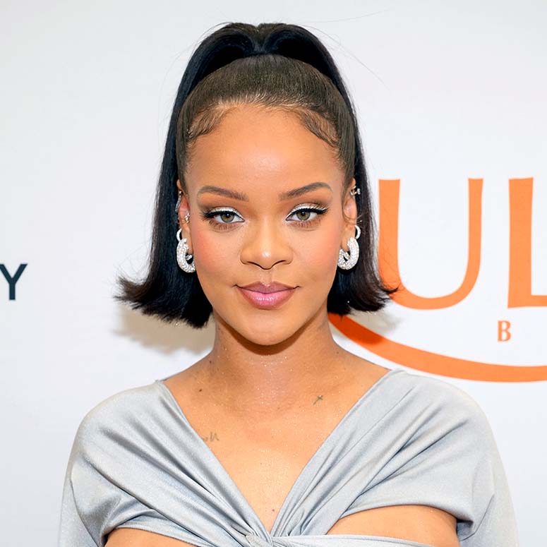 Rihanna Is Now Officially a Billionaire, says Forbes - Inspiration