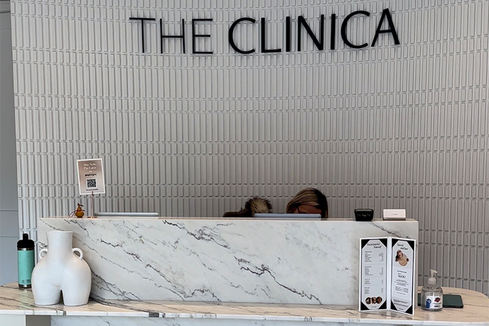 The Clinica entrance