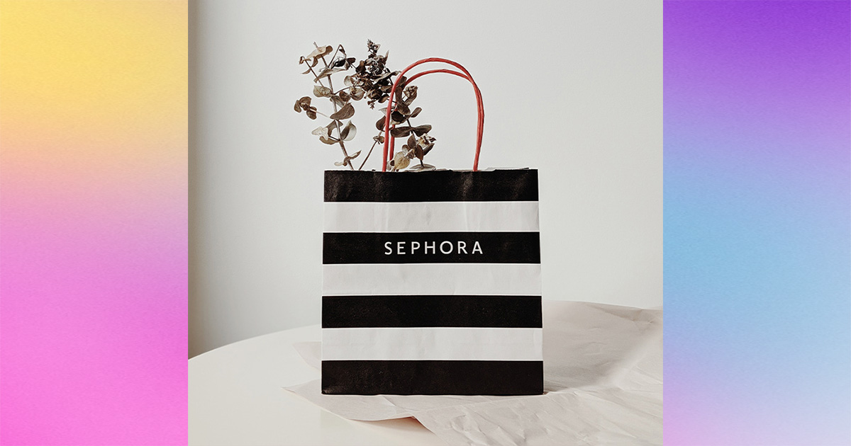 Free heart-shaped bag from Sephora S'pore for new app users with any  in-store purchase - Mothership.SG - News from Singapore, Asia and around  the world
